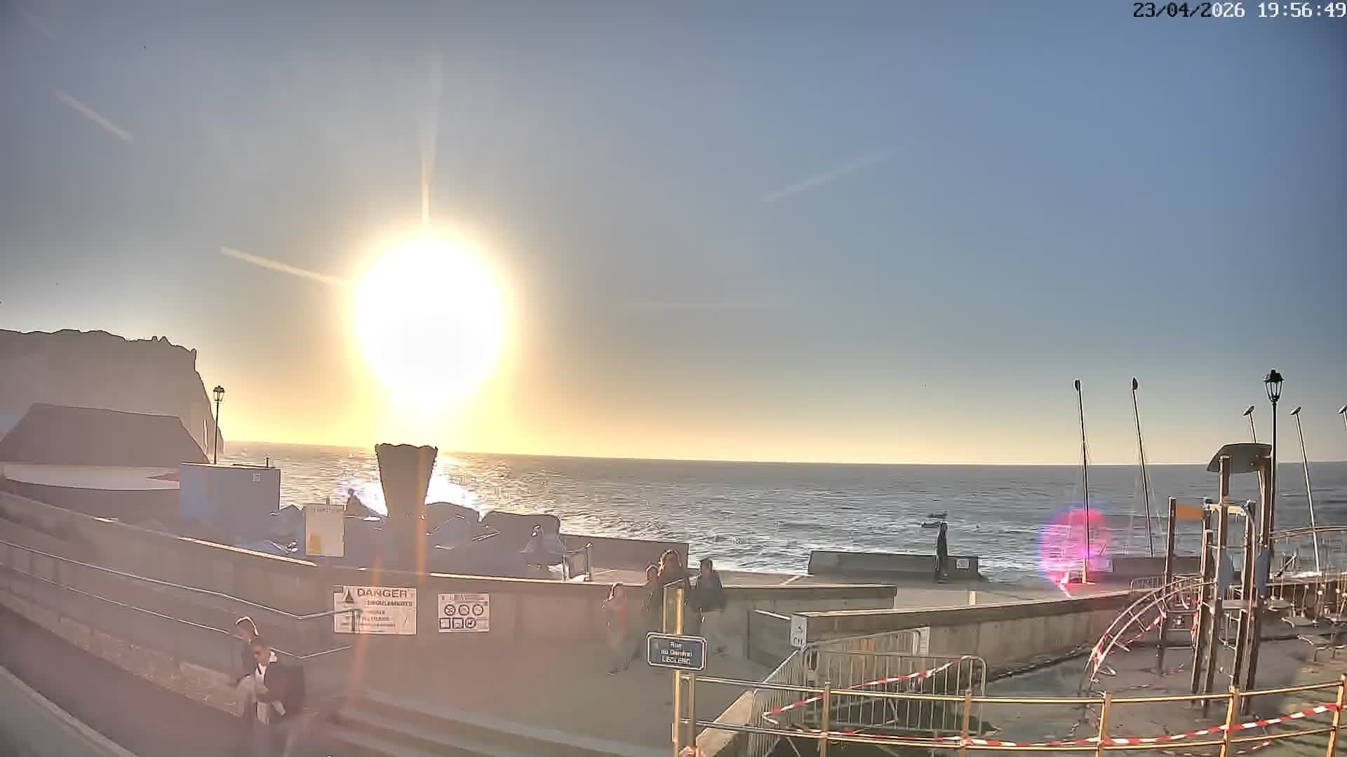 Étretat: La Mer à Boire