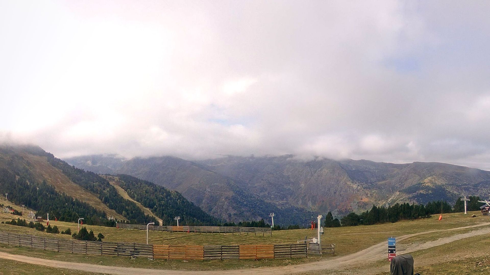 Ax-les-Thermes › Nord: Panoramique HD Savis