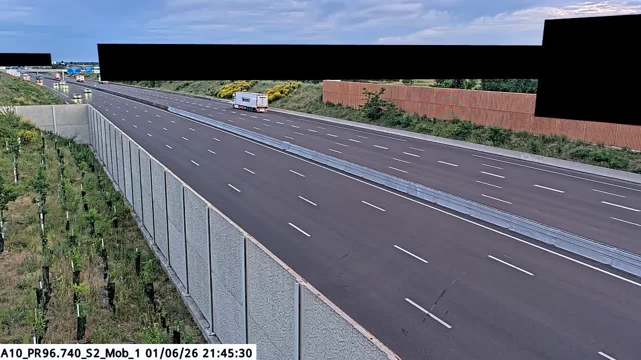 Saint-Jean-de-la-Ruelle: Bifurcation A10 et A71 près d'Orléans