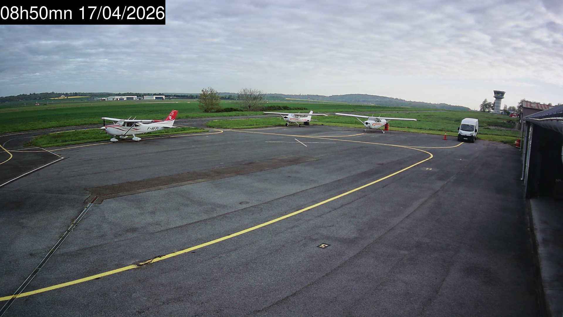 Boissy-l'Aillerie: Aeroclub Hispano-Suiza Pontoise vue Nord