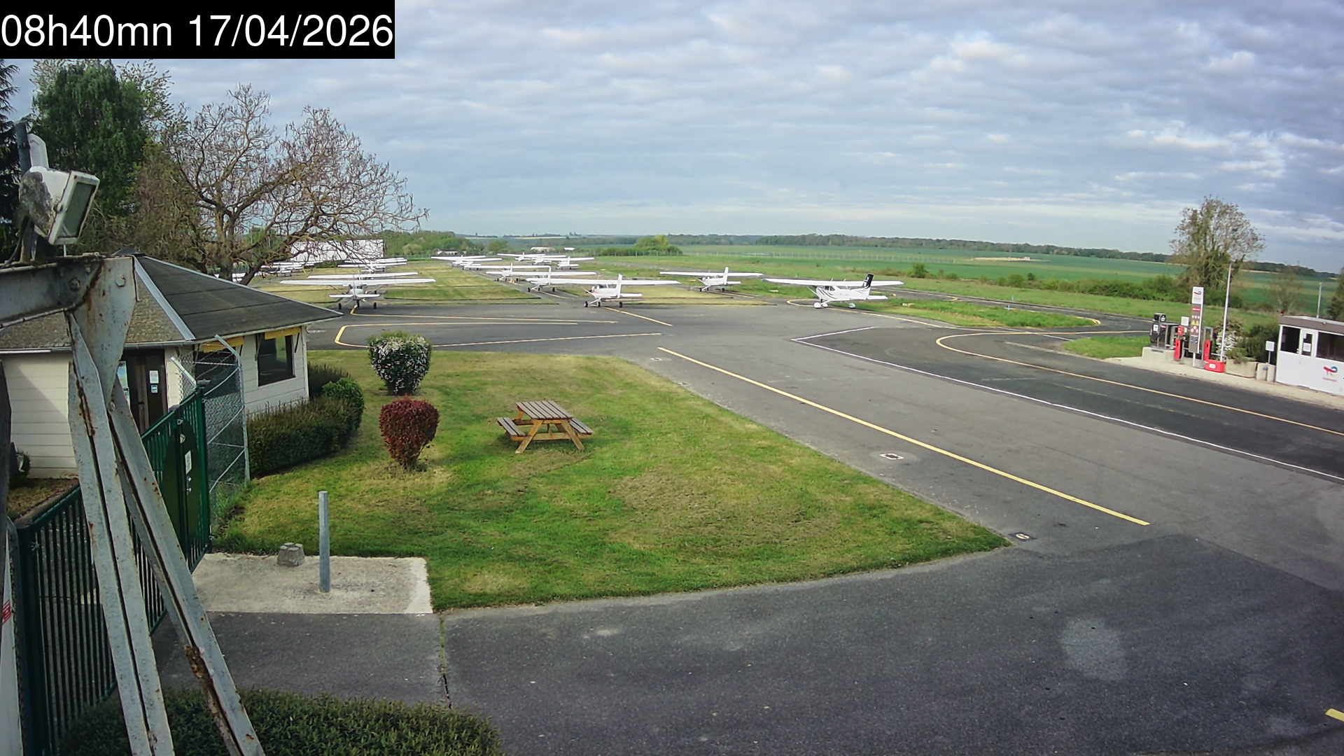 Boissy-l'Aillerie: Aeroclub Hispano-Suiza Pontoise vue Sud