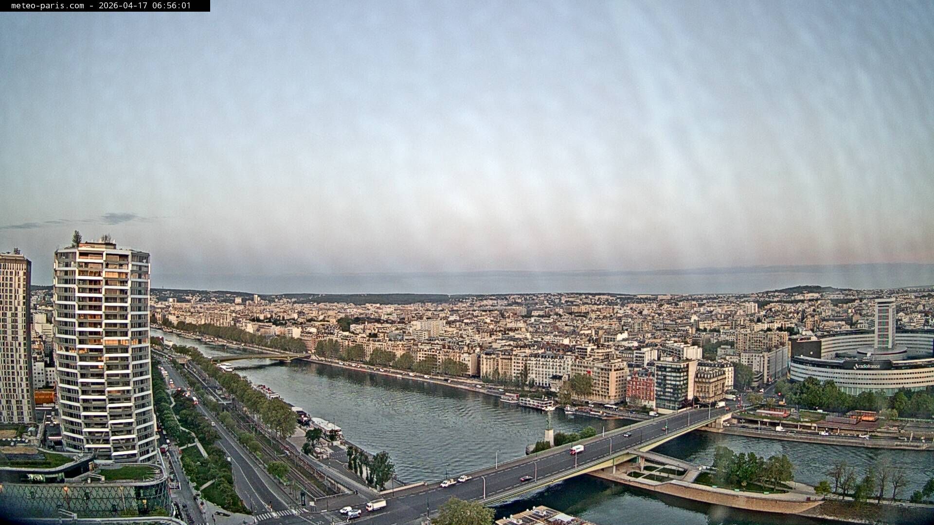 Paris › Nord-ouest: Beaugrenelle - SeineRiverCruise