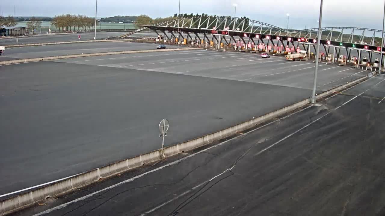 Vert-Saint-Denis: Pouilly-le-Fort: Péage des Eprunes