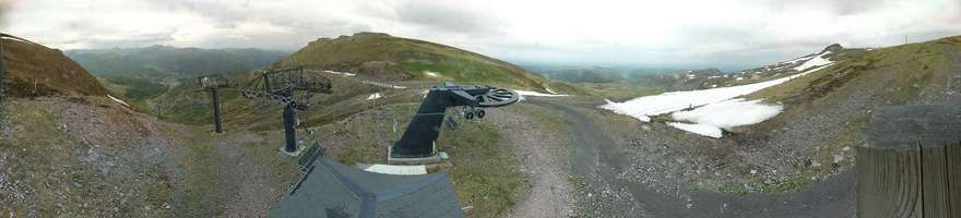 Vénissieux: Le Lioran - Sommet 1800