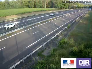 Pouilly-sur-Loire: Pouilly-s/-Loire A77 PR117+280