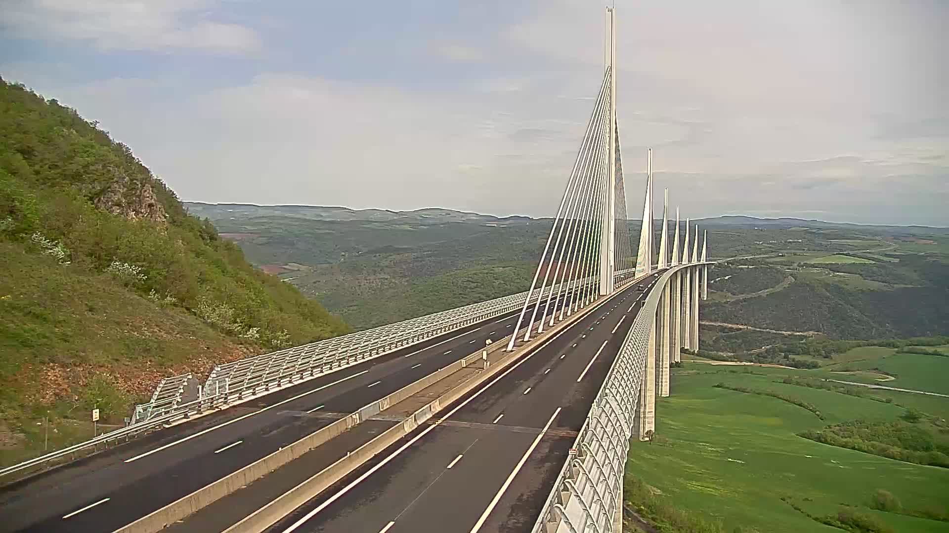 Creissels › Sud: Viaduc de Millau - A75