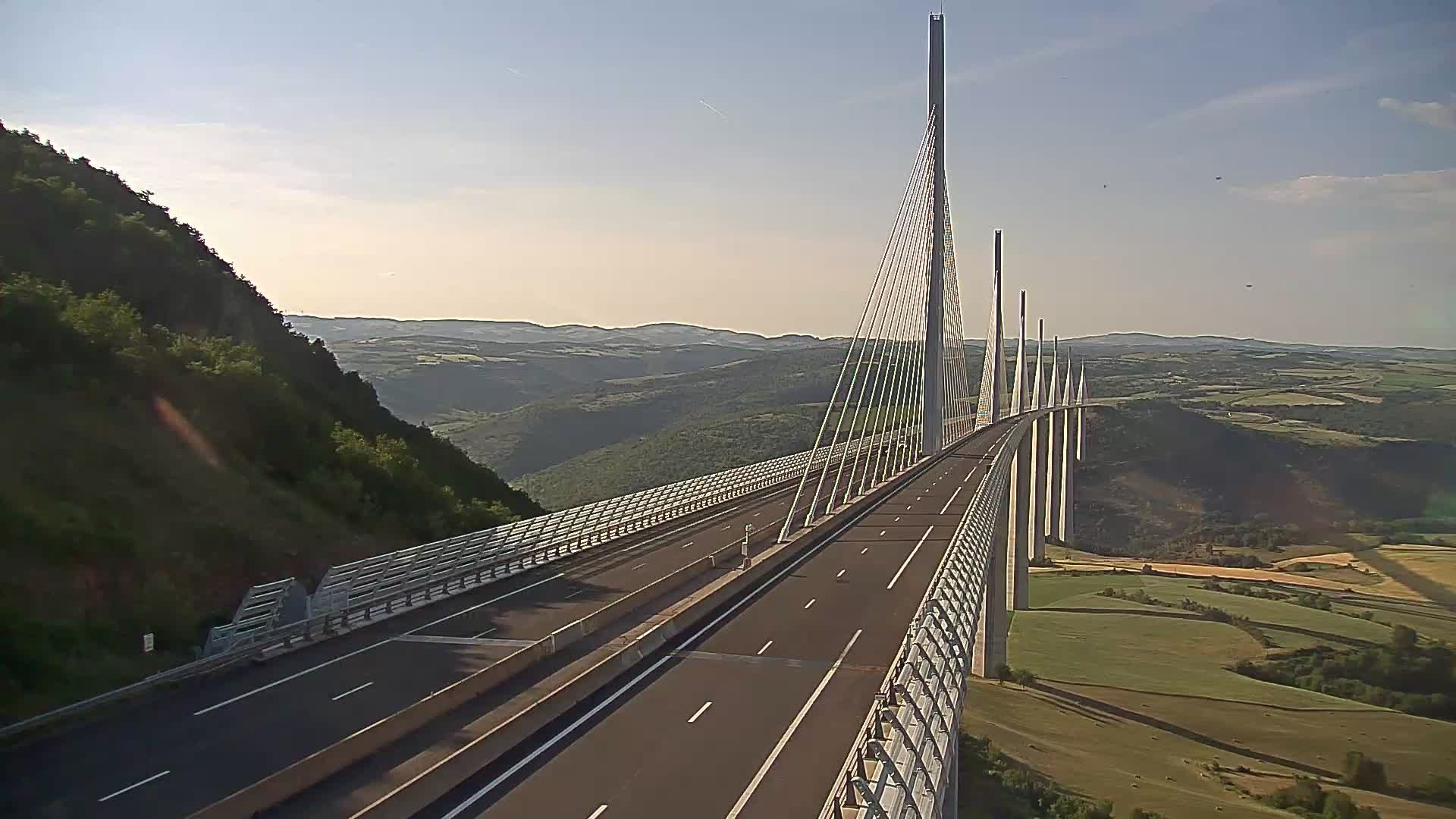 Creissels › Sud: Viaduc de Millau - A75