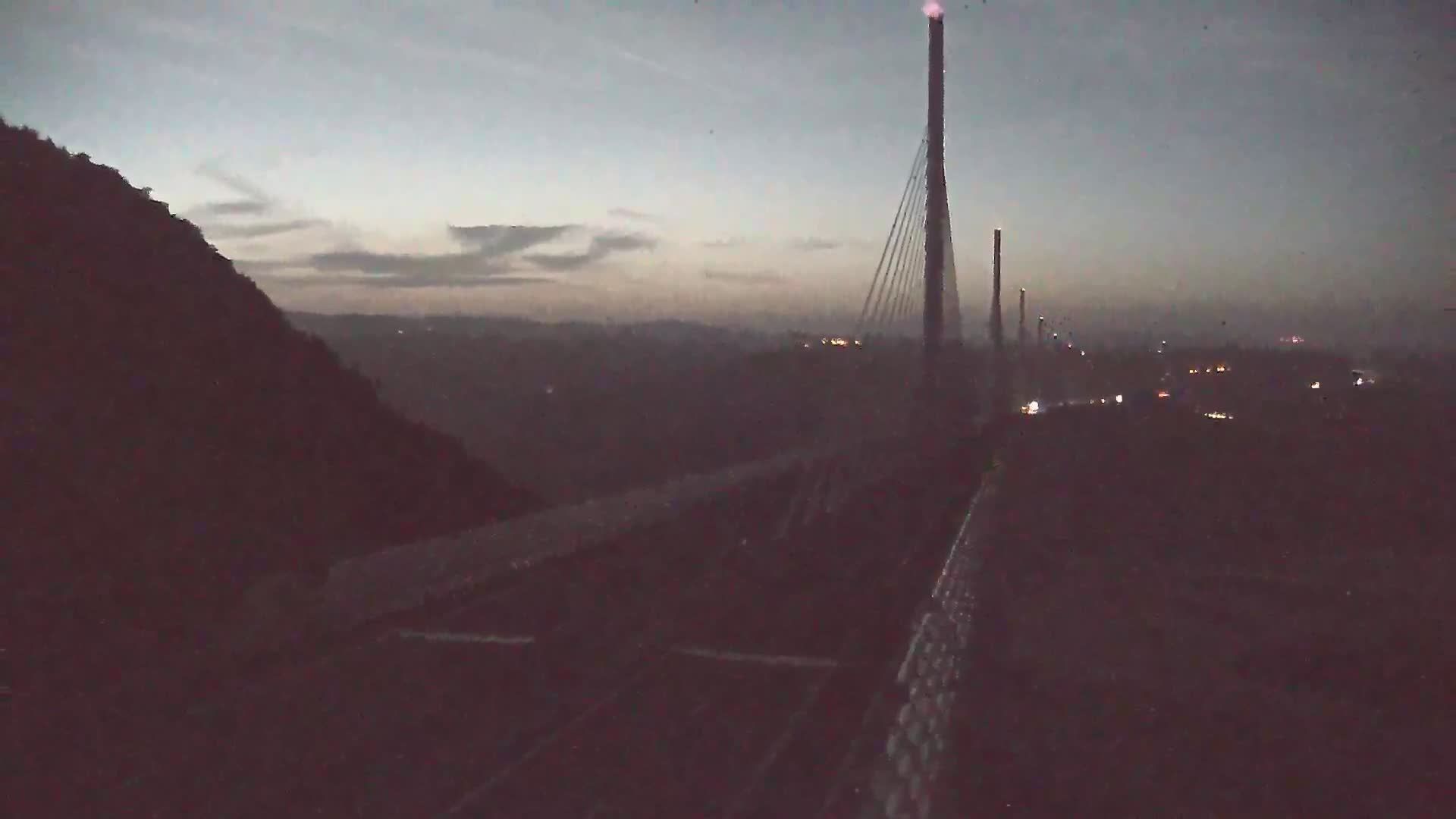 Creissels › Sud: Viaduc de Millau - A75