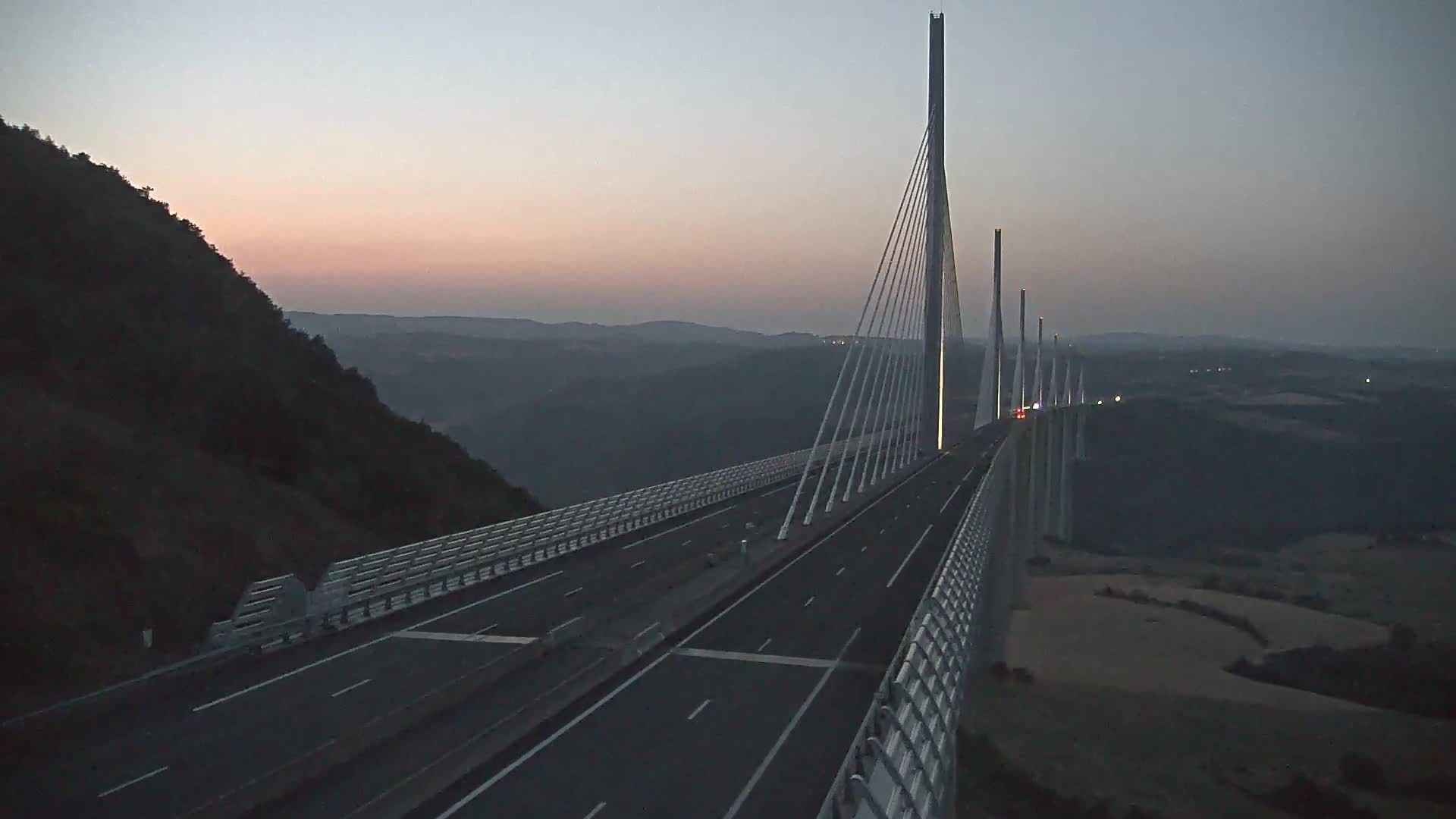 Creissels › Sud: Viaduc de Millau - A75