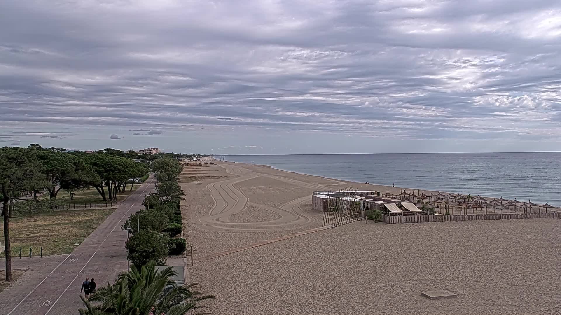 Argelès-sur-Mer › Nord: Promenade du Front de Mer - La Plage Centrale