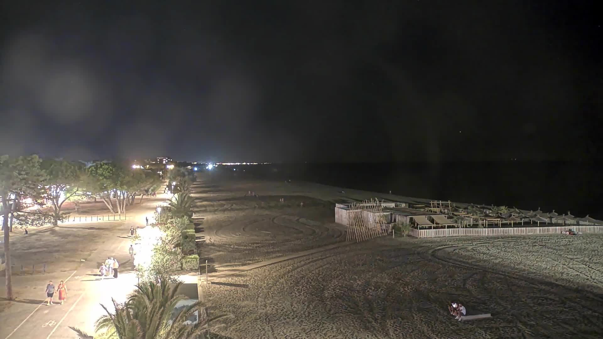 Argelès-sur-Mer › Nord: Promenade du Front de Mer - La Plage Centrale
