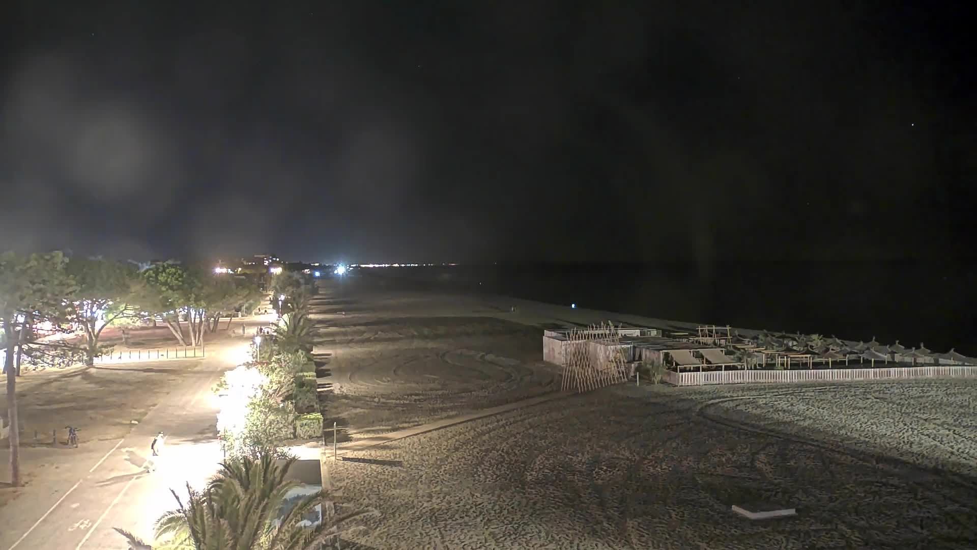 Argelès-sur-Mer › Nord: Promenade du Front de Mer - La Plage Centrale