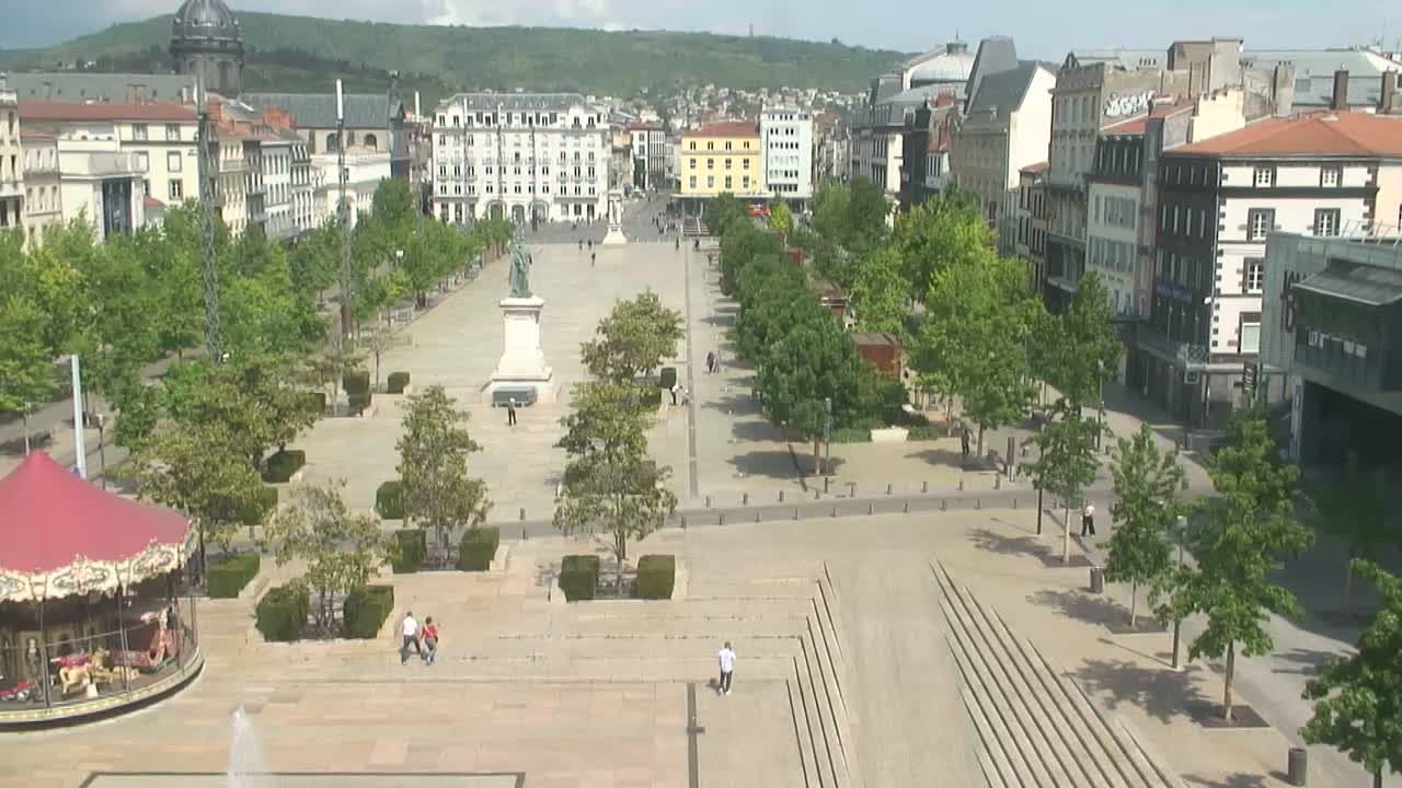 Clermont-Ferrand: Place Jaude