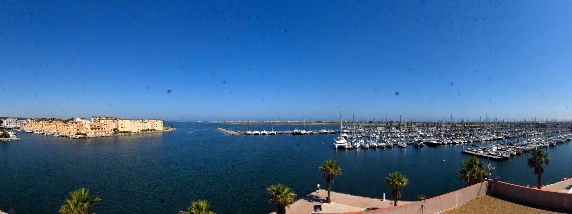 Gruissan: Capitainerie du Port de plaisance de Gruissan