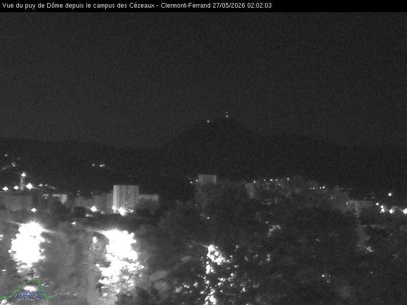 Clermont-Ferrand: Vue du puy de Dôme depuis Clermont Ferrand