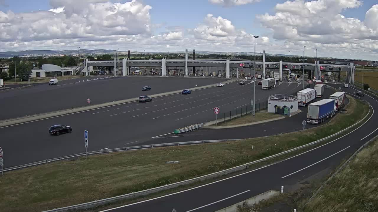 Saint-Beauzire: Clermont-Ferrand-A71 près de Clermont-Ferrand, Barrière de péage de Clermont-Gerzat, vue orientée vers Paris