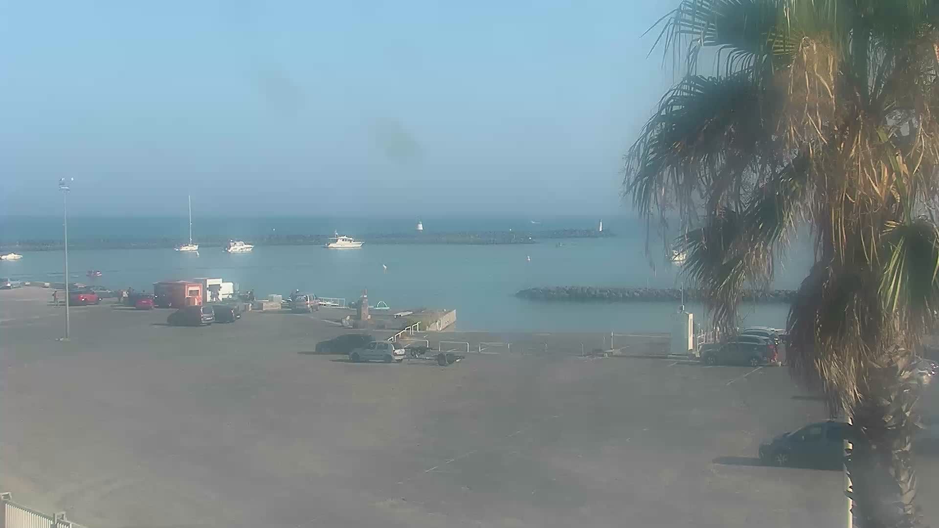 Agde: Cap d - Entrée du port