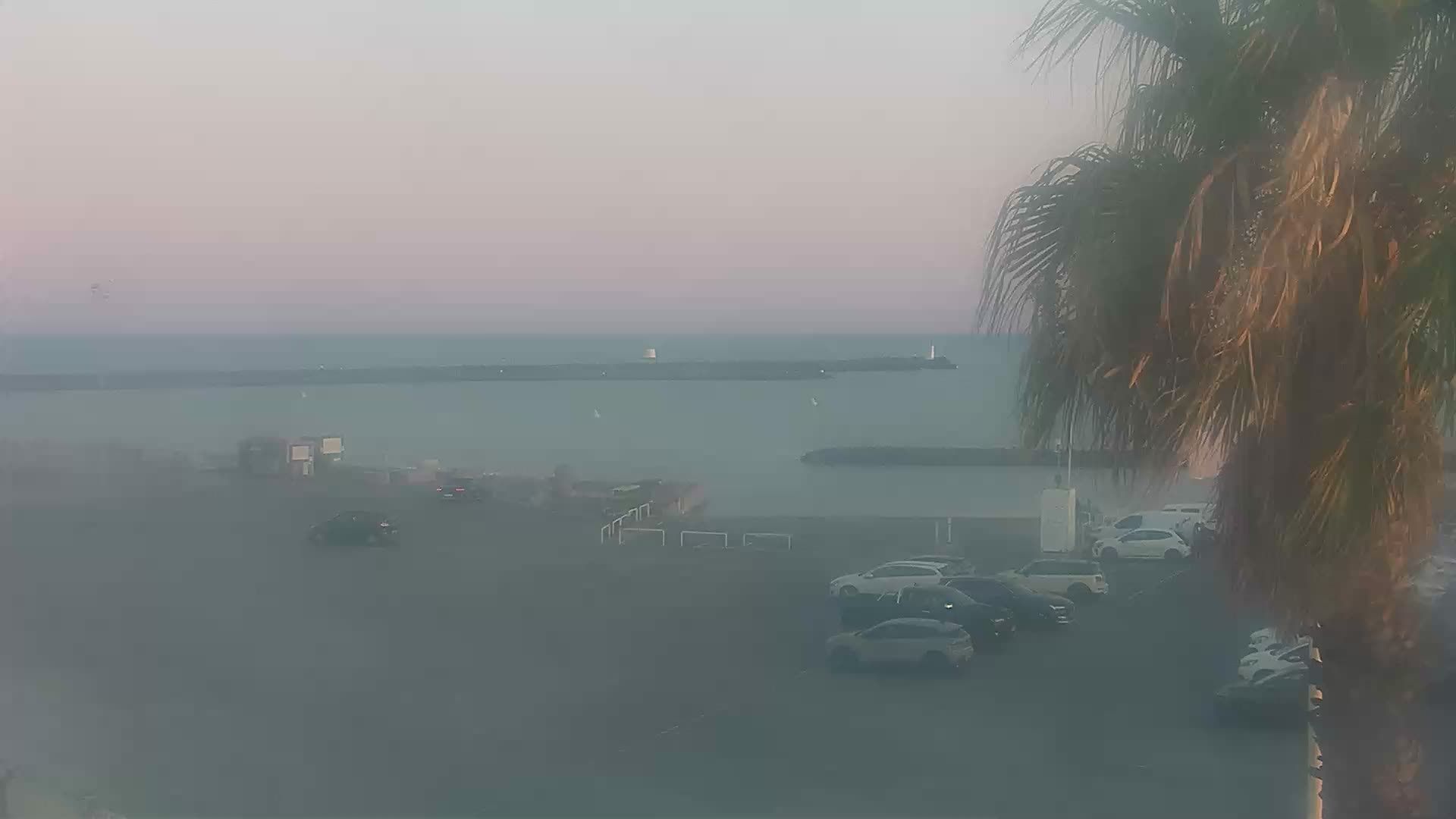Agde: Cap d - Entrée du port