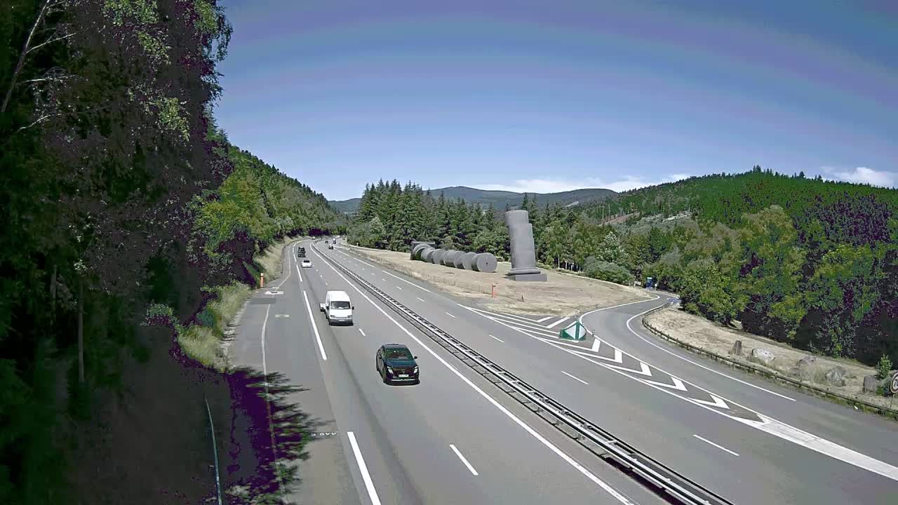Saint-Gervazy: Noirétable-A89, aire des Suchères, près de Noirétable, vue orientée vers Clermont-Ferrand