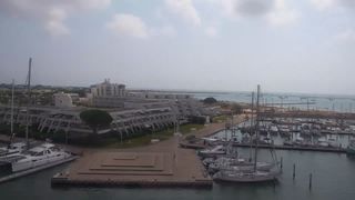 Le Grau-du-Roi: Yacht Club 2000 - Port Camargue - La Marinette (navette portuaire)
