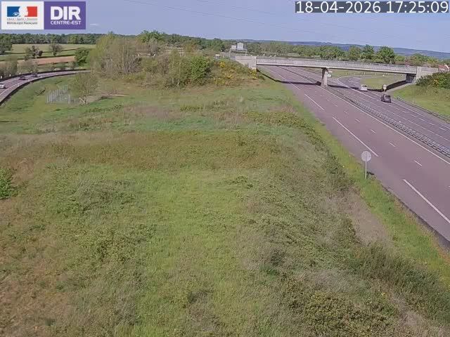 Saint-Léger-lès-Paray: Paray-le-Monial N79 PR13+407