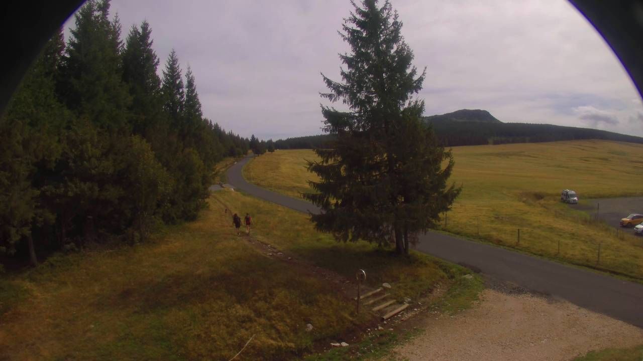 Les Estables › Nord-est: Maison Forestiere