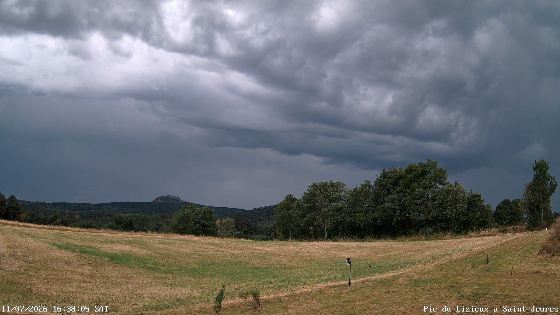 Saint-Jeures › Sud: Suc du Mounier - Pic du Lizieux