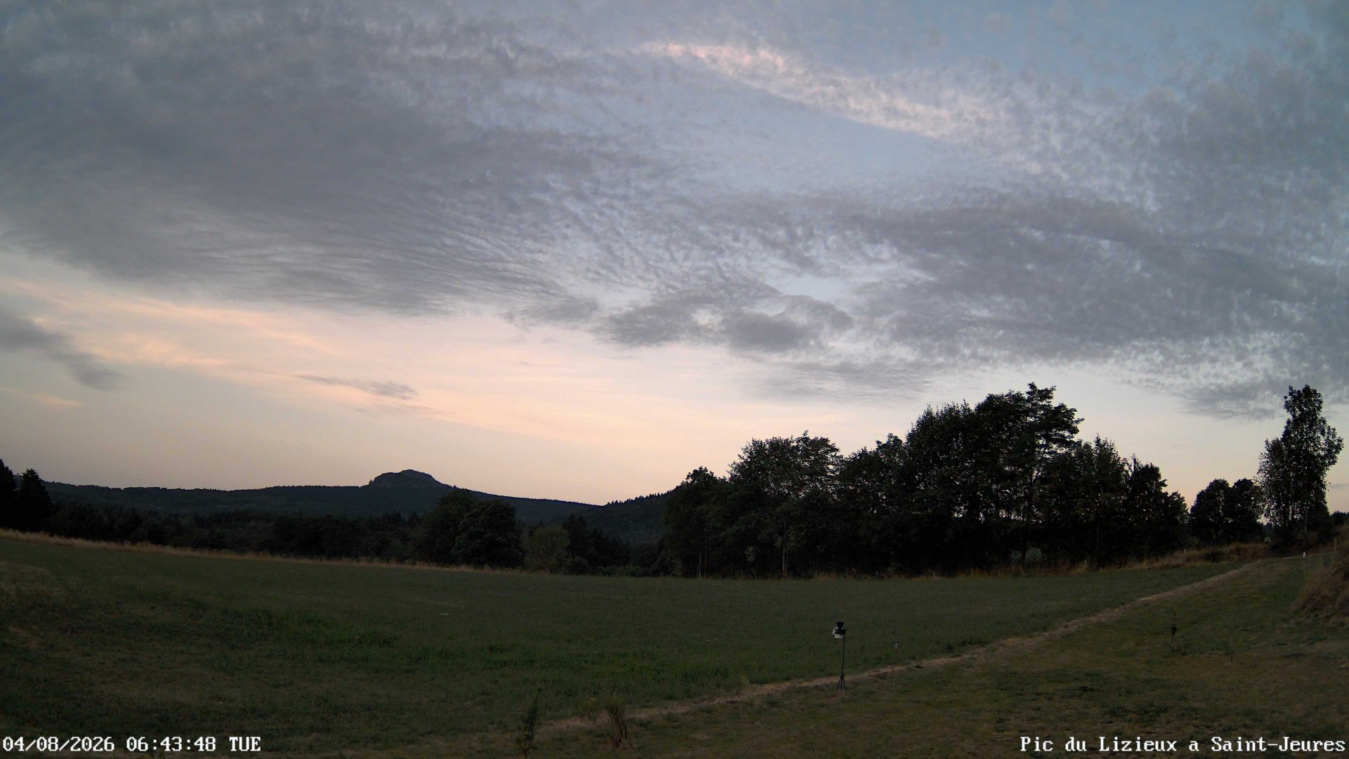 Saint-Jeures › Sud: Suc du Mounier - Pic du Lizieux