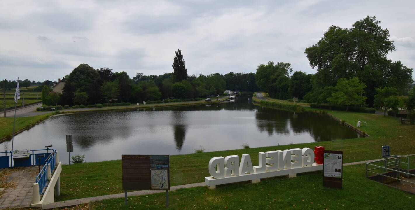 Génelard: Le Bassin
