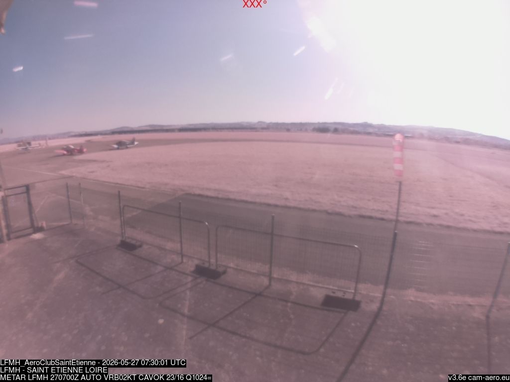 Andrézieux-Bouthéon › Est: Saint-Étienne-Bouthéon Airport - Auvergne-Rhône-Alpes, France