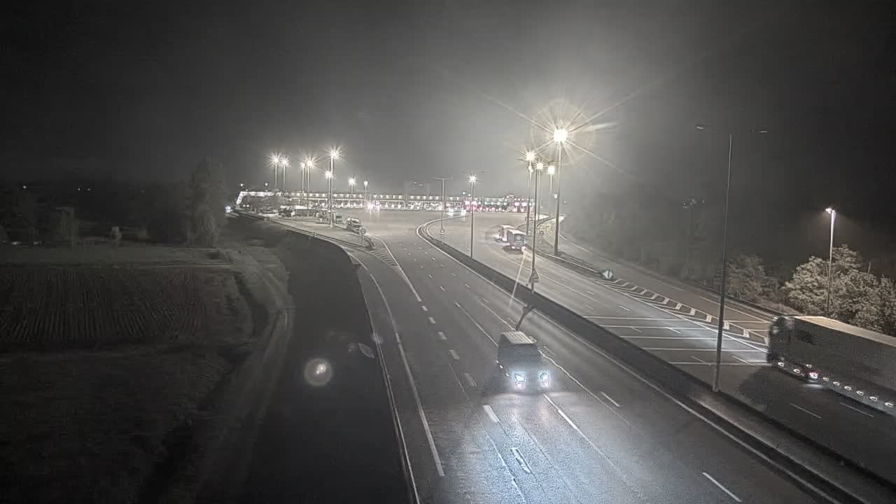 Villefranche-sur-Saône › Nord-est: A6 - Aire de Limas Ouest - Autoroute du Soleil