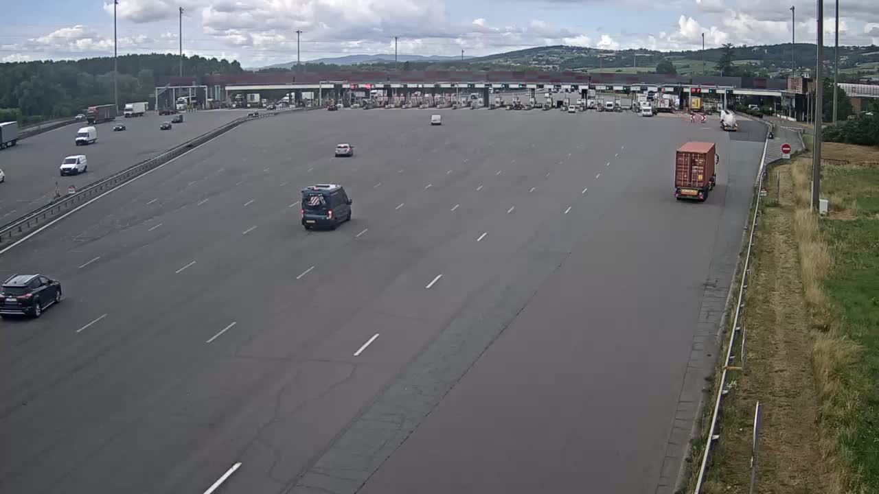 Villefranche-sur-Saône: A6 Péage de Villefranche Limas, au nord de Lyon, vue orientée vers Lyon