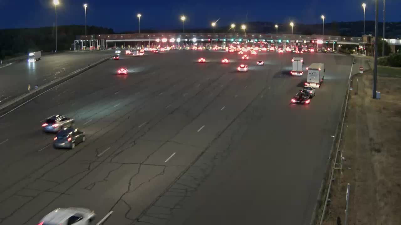 Villefranche-sur-Saône: A6 Péage de Villefranche Limas, au nord de Lyon, vue orientée vers Lyon
