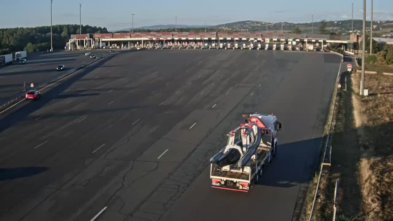 Villefranche-sur-Saône: A6 Péage de Villefranche Limas, au nord de Lyon, vue orientée vers Lyon