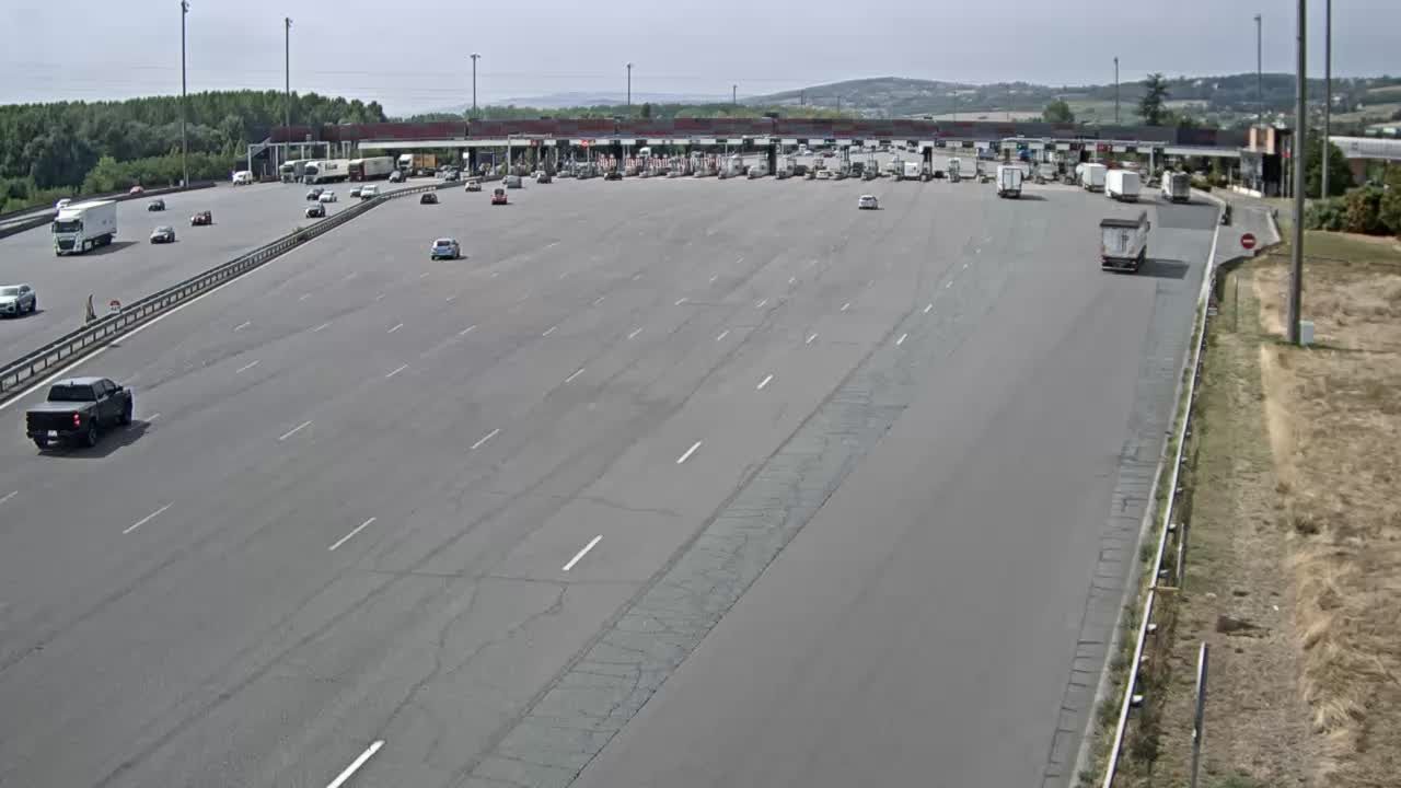Villefranche-sur-Saône: A6 Péage de Villefranche Limas, au nord de Lyon, vue orientée vers Lyon