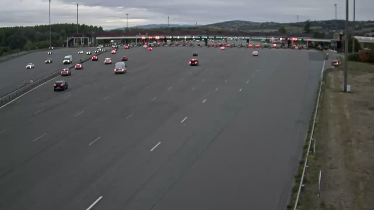 Villefranche-sur-Saône: A6 Péage de Villefranche Limas, au nord de Lyon, vue orientée vers Lyon