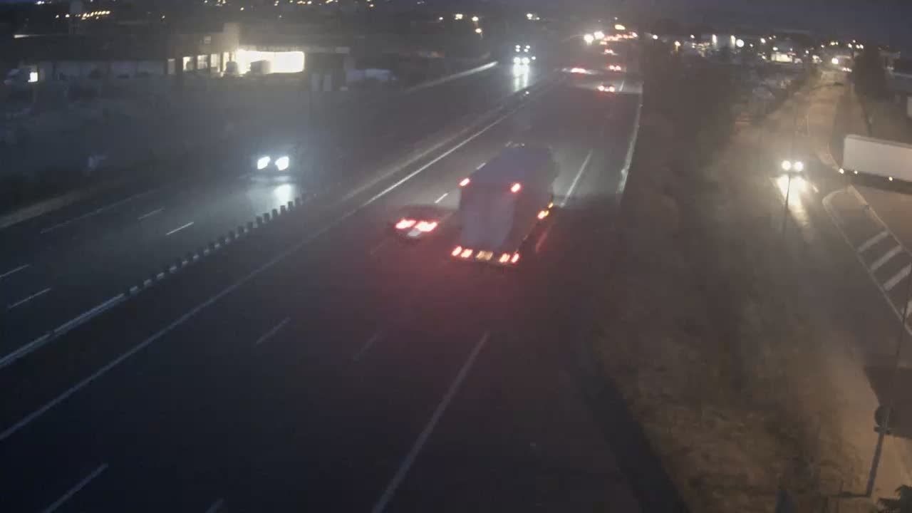 Villefranche-sur-Saône: Autoroute A6 en périphérie de Villefranche sur Saône Nord, vue orientée vers Lyon