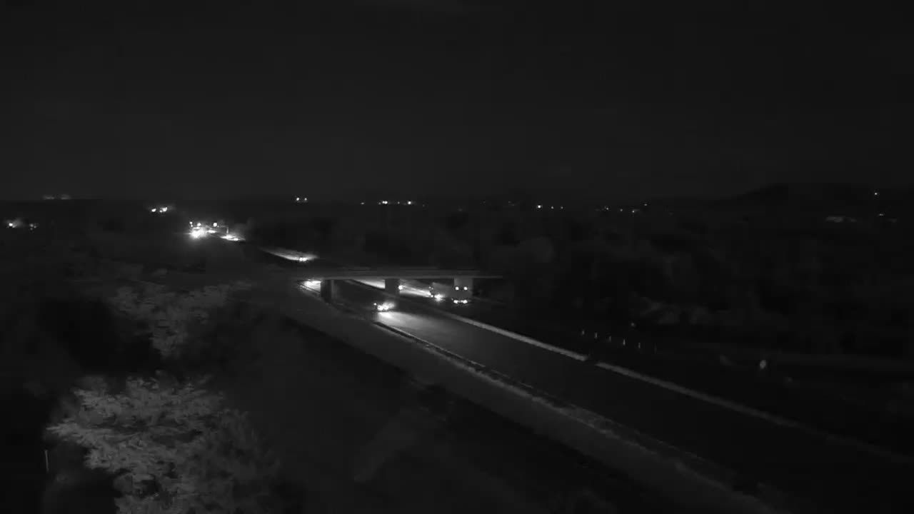 Malataverne: Montélimar-A7 près de Montélimar vue sur la gauche orientée vers Orange et sur la droite vers Lyon
