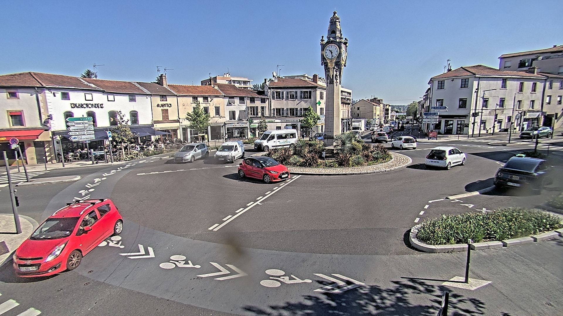 Tassin-la-Demi-Lune › Nord-est: Place Pierre Vauboin