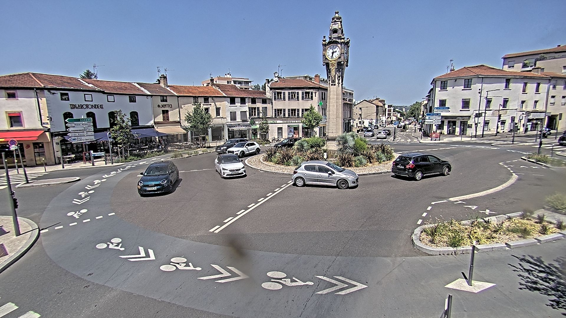 Tassin-la-Demi-Lune › Nord-est: Place Pierre Vauboin