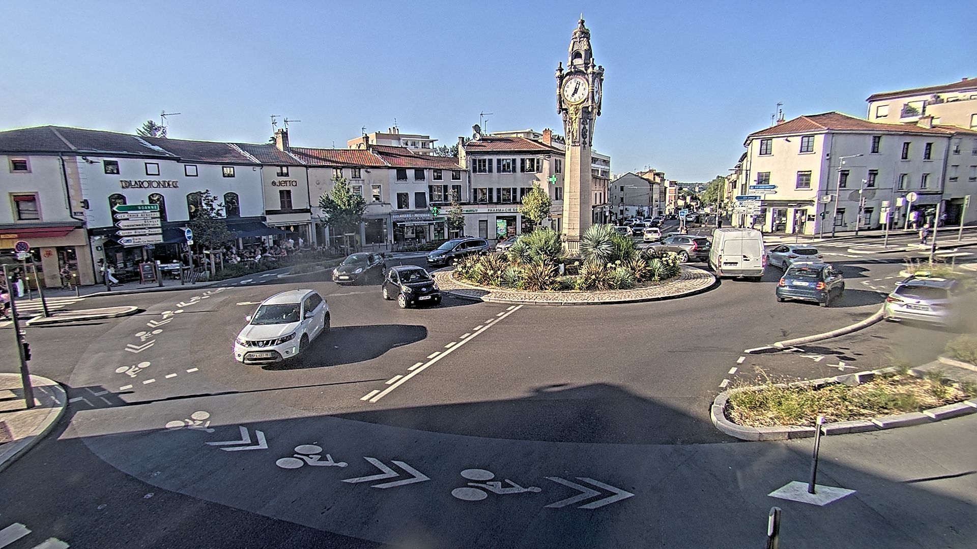 Tassin-la-Demi-Lune › Nord-est: Place Pierre Vauboin