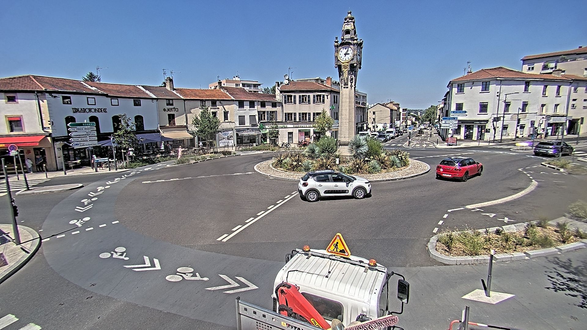 Tassin-la-Demi-Lune › Nord-est: Place Pierre Vauboin