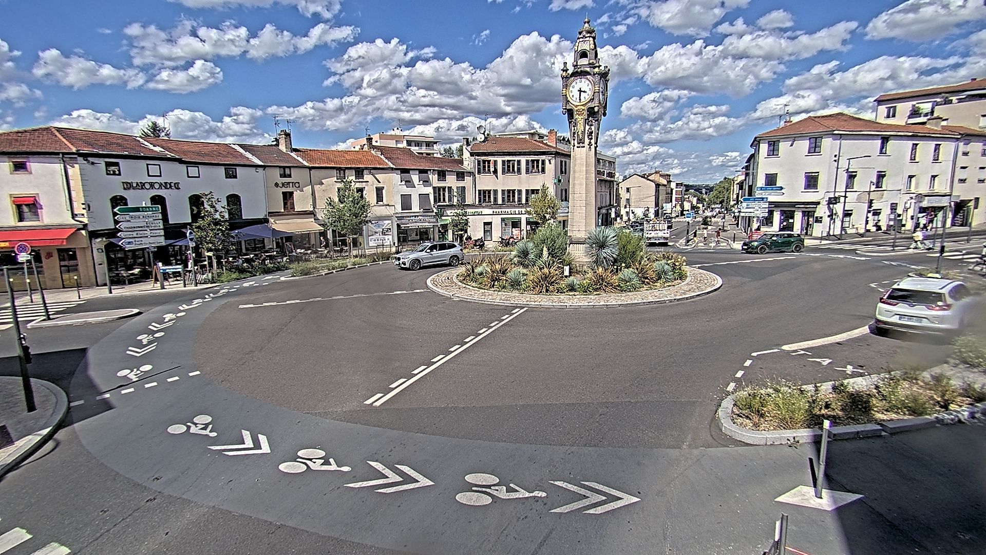 Tassin-la-Demi-Lune › Nord-est: Place Pierre Vauboin