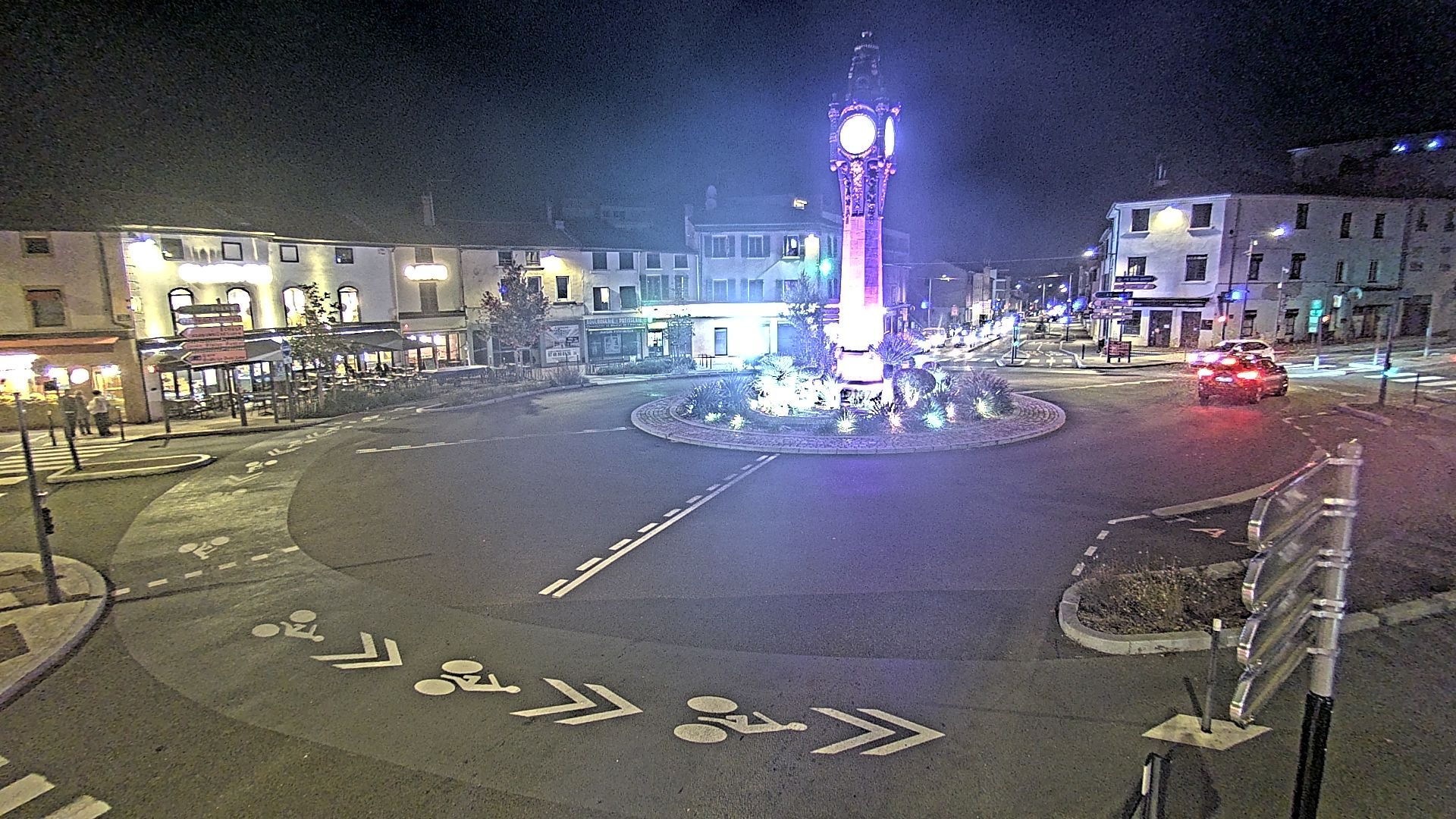 Tassin-la-Demi-Lune › Nord-est: Place Pierre Vauboin