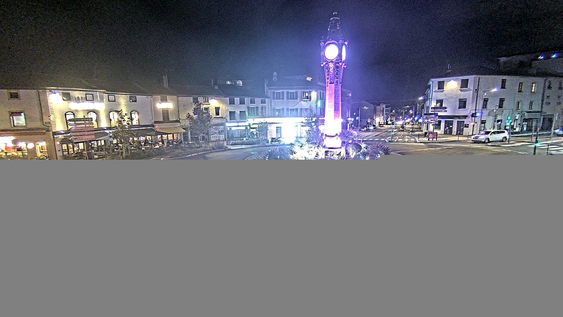 Tassin-la-Demi-Lune › Nord-est: Place Pierre Vauboin