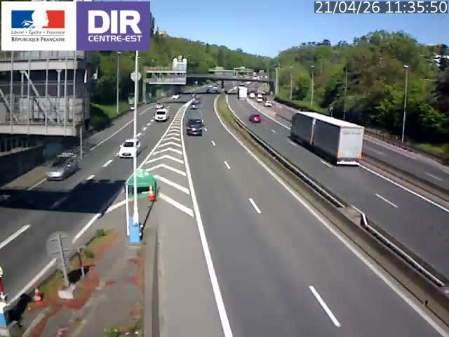 Écully: Valvert M6 PR451+372