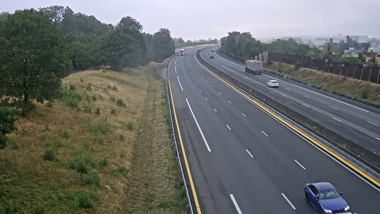 Charnay-lès-Mâcon › Nord-est: Autoroute du Soleil