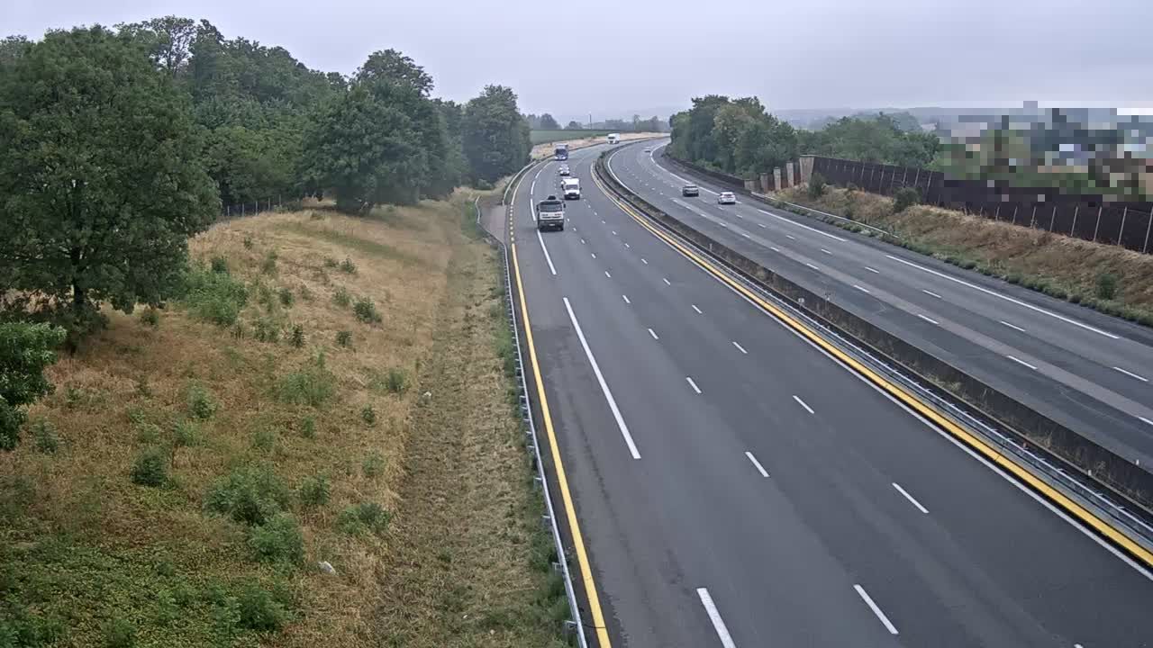 Charnay-lès-Mâcon › Nord-est: Autoroute du Soleil