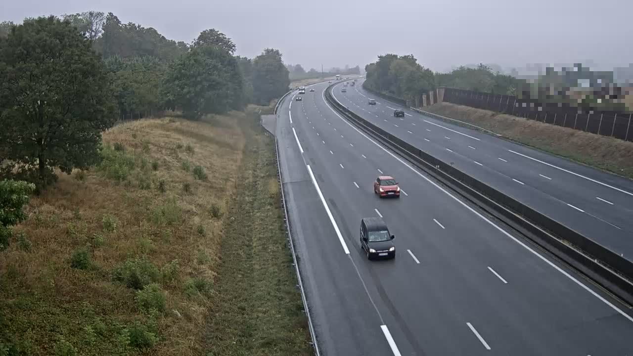Charnay-lès-Mâcon › Nord-est: Autoroute du Soleil