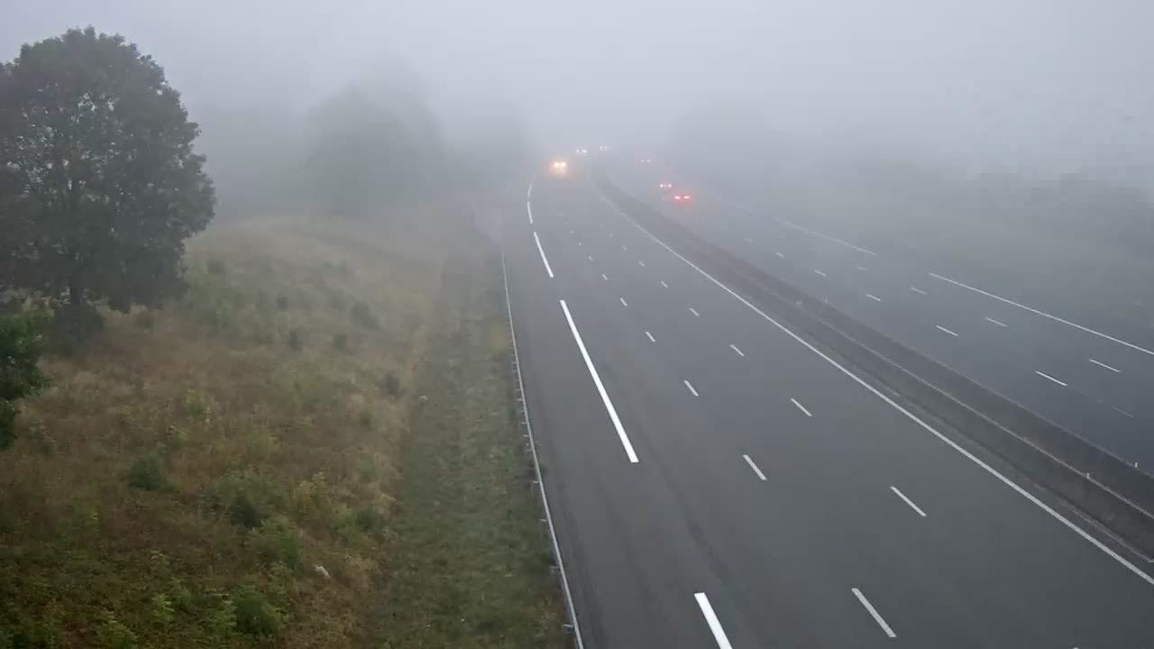 Charnay-lès-Mâcon › Nord-est: Autoroute du Soleil